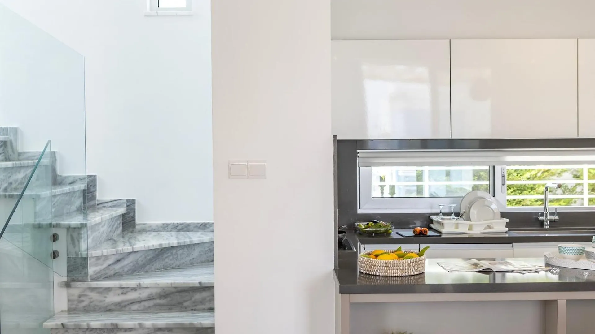 Milos Lifestyle Villas H27 Πρωταράς 0*,